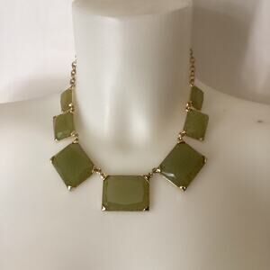 2115 STONY Chunky Green Rectangular Necklace Gold Tone Chain with Lobster Clasp